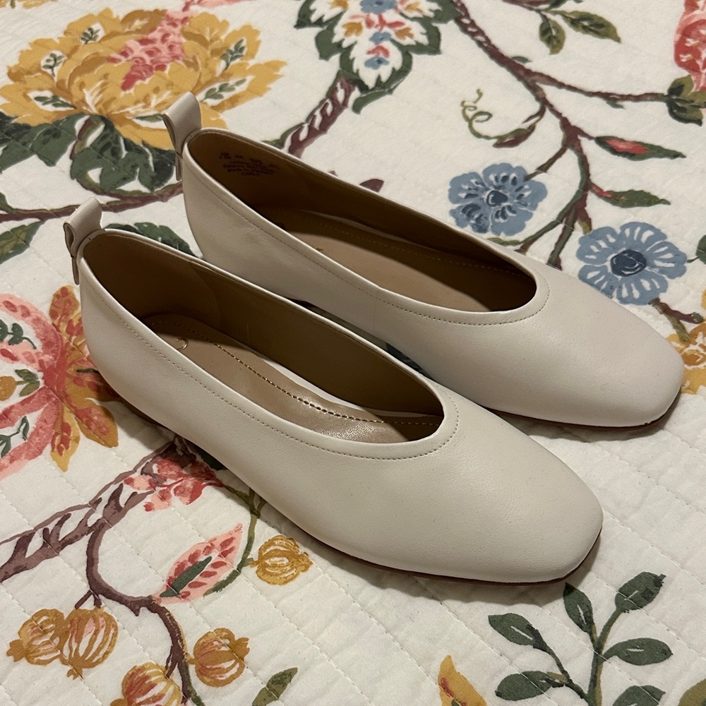 Naturalizer Women's Cream Ballet Flats Loafers